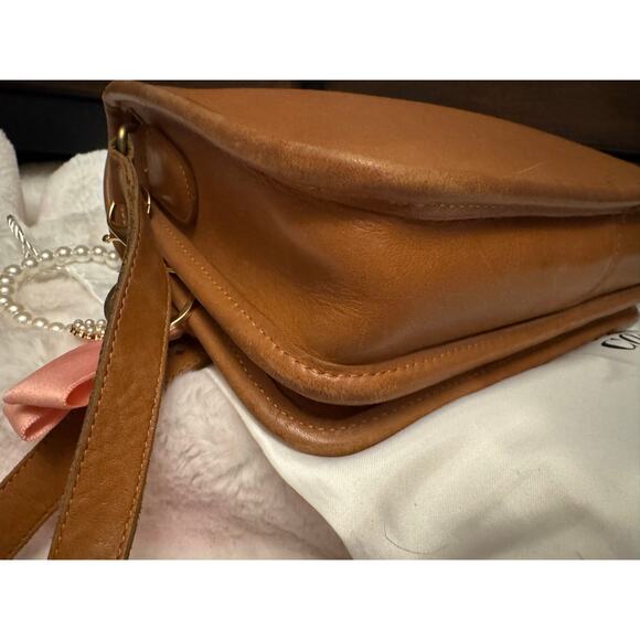 Excellent condition Coach vintage compartment British Tan - Picture 4 of 10